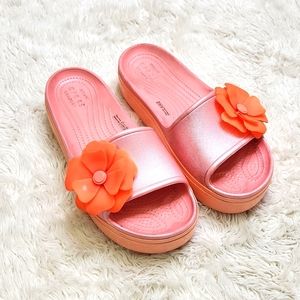 Crocs CB Platform Vivid Blooms Pink Slide Sandals